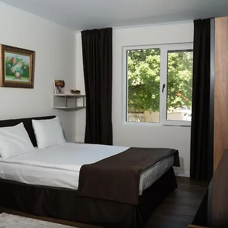 Apartament Modern In Boyana